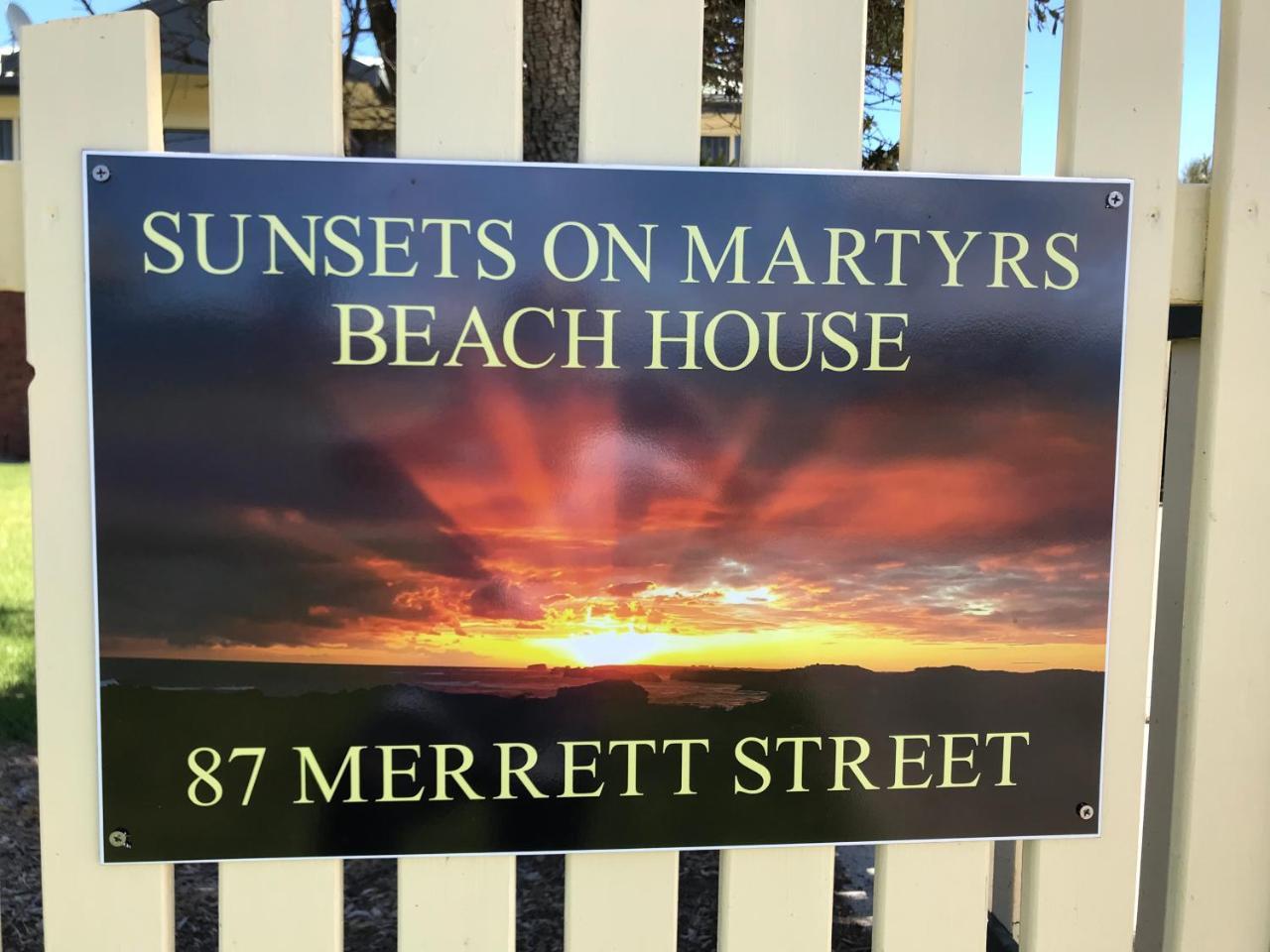 Sunsets On Martyrs Coastal Luxury Beach House Peterborough Exterior foto